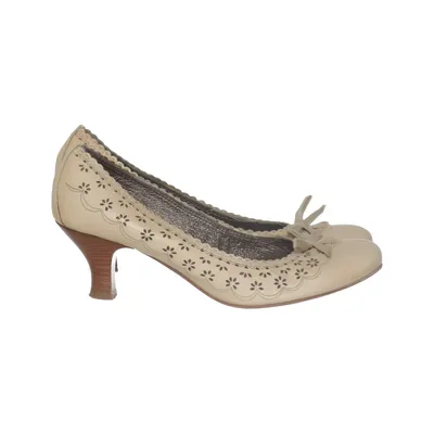 Pumps (Beige) from Progetto Leather