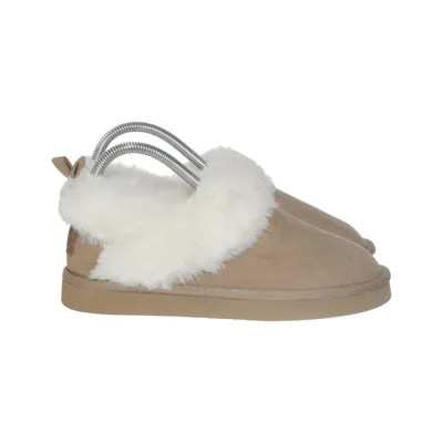Slippers (Beige, White) from Linear of Sweden