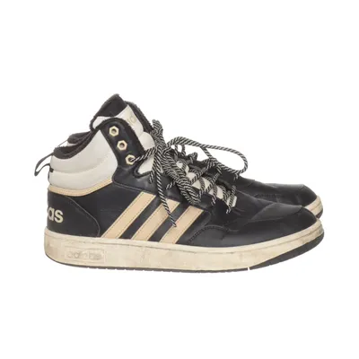 Chaussures de basketball (Noir, Beige) de Adidas