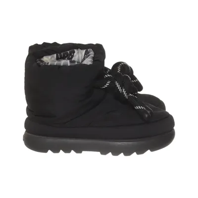 Ankle boots (Classic Maxi Short) from UGG