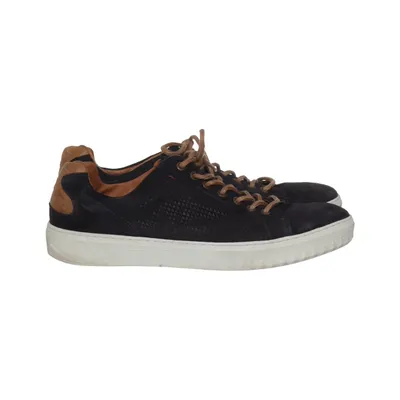 Sneakers (Blue, White) from Manfield Leather