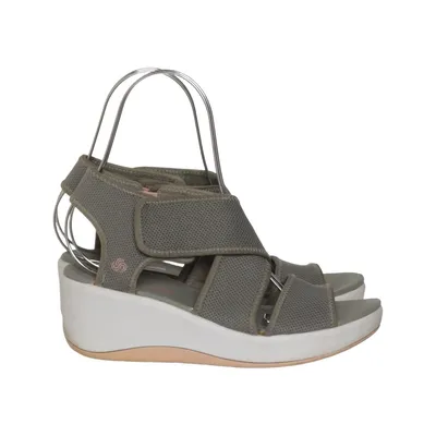 Sleehakken (Groen) van Cloudsteppers by Clarks