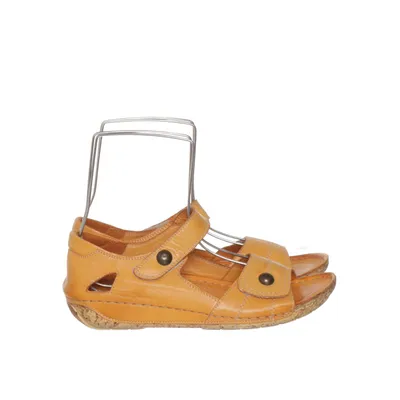 Sandaler (Gul) från Charlotte of Sweden