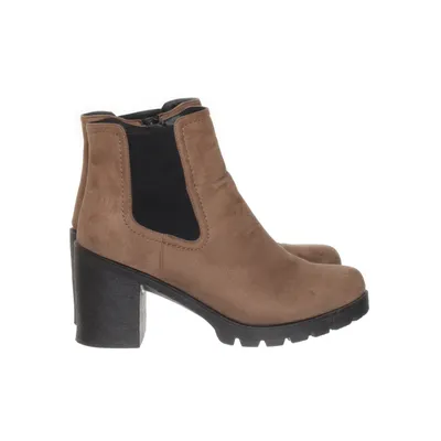 Ankle boots (Brown) from Graceland