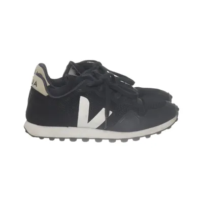 Baskets (Noir, Blanc) de Veja