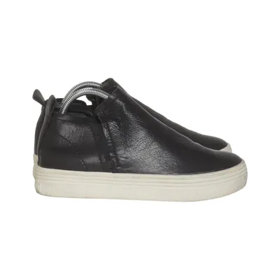 Slip-ons (Svart) från Dolce Vita