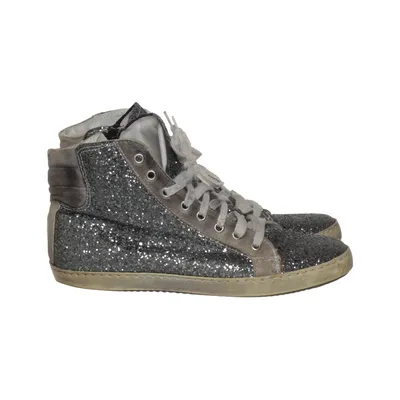 Sneakers (Silver) from Amust