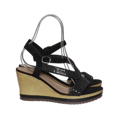 Wedges (Black) from Andarina