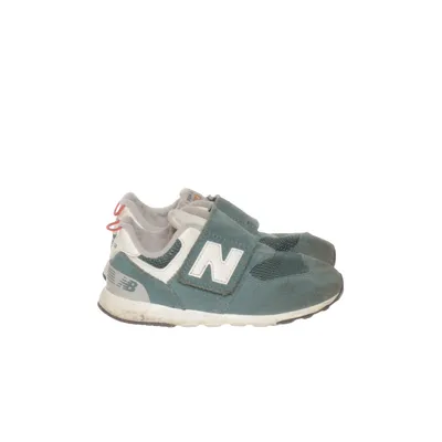 Gymnastikskor (NW574VPC) från New Balance
