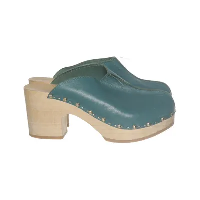 Clogs (Green) from Troentorp