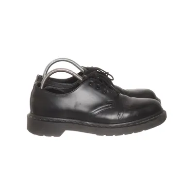 Derby shoes (1461) from Dr. Martens