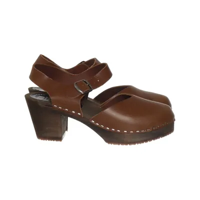 Clogs (Brown) from Svensk Fotriktig Trätoffel Leather