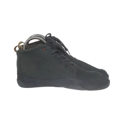 Laced boots (Gray) from Wildling