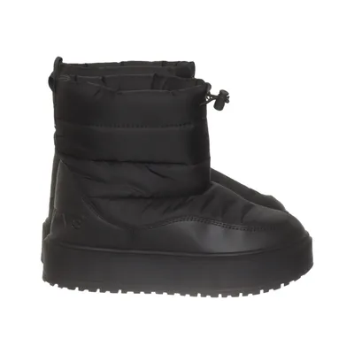 Boots (Black) from Pummys