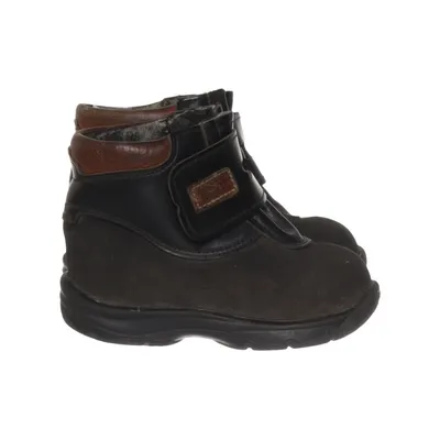 Ankle boots (Black, Brown) from Kavat