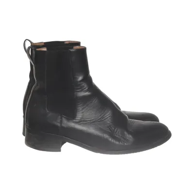 Chelsea boots (Black) from Flattered