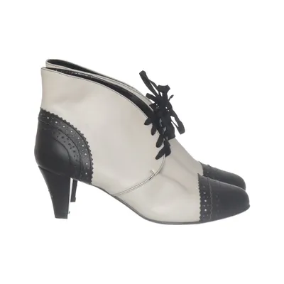 Heeled boots (White, Black) from Betty Blue Leather