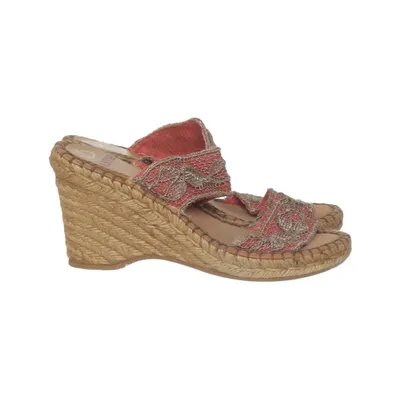 Wedges (Red) from Kanna