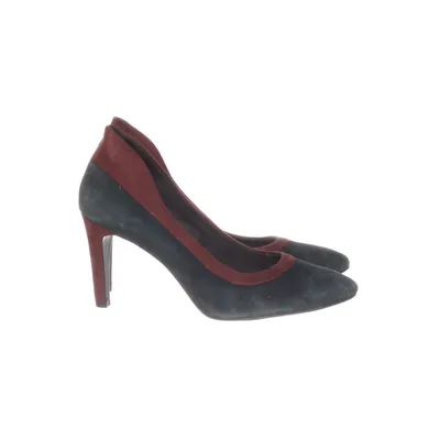 Pumps (Black, Red) from Marcel Ostertag x Tamaris Suede