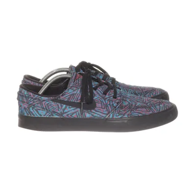 Sneakers (Black, Blue) from Nike x Stefan Janoski