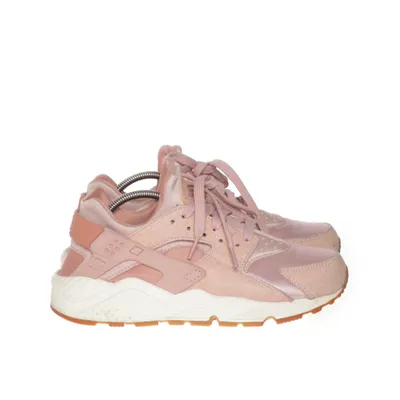 Baskets (Rose) de Nike Air Max