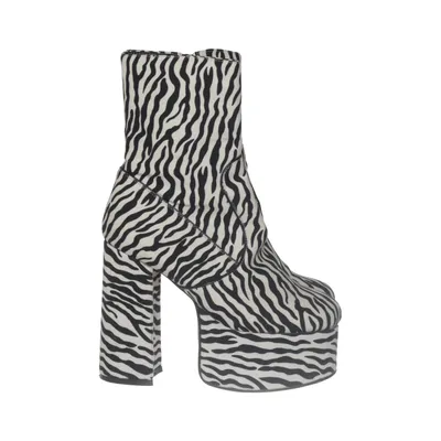Bottes à talons (Noir, Blanc) de Lamoda