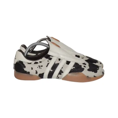 Sneakers (Ajs0297) from Adidas