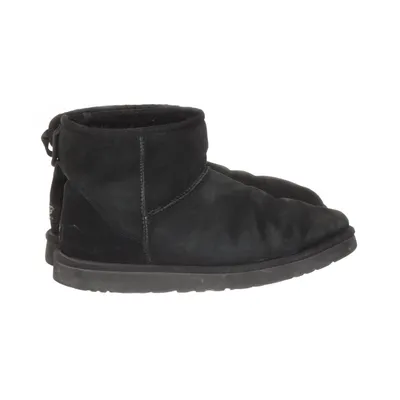 Boots (Classic Mini II) från UGG Australia Mocka