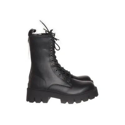 Laced boots (Black) from Bershka