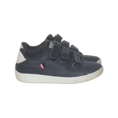 Sneakers (Blue) from Creeks