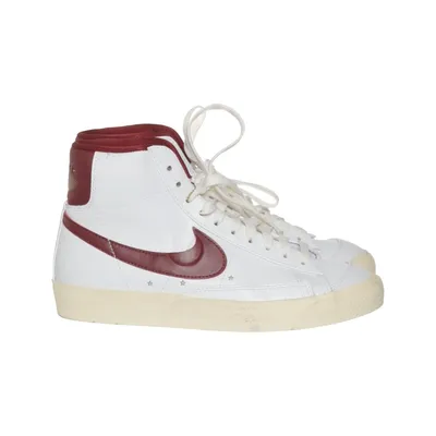 Sneakers (Blazer Mid) from Nike