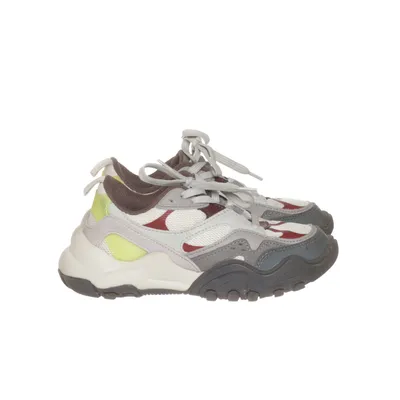 Träningsskor (Grå, Röd, Svart) från Zara