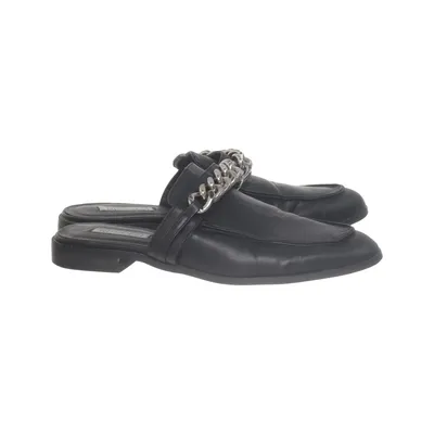 Mules (Schwarz) von NLY Shoes