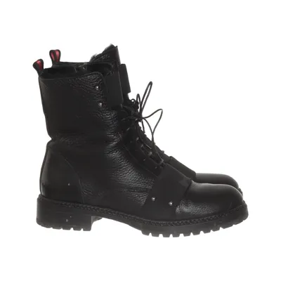 Laced boots (Black) from Laura Bellariva