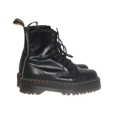 Laced boots (Jadon) from Dr. Martens
