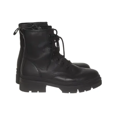 Laced boots (Black) from Tamaris