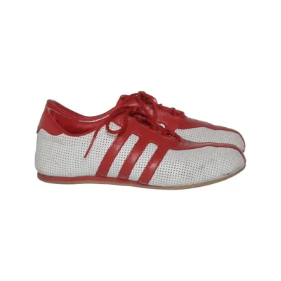 Trainingsschuhe (Clu 600) von Adidas