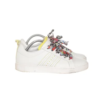 Sneakers (White) from Maripe