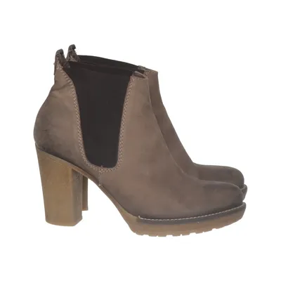 Heeled boots (Brown) from Fonnesberg