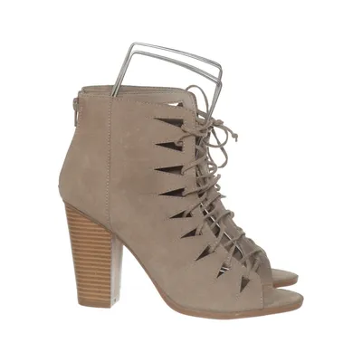 Stövletter (Beige) från JustFab