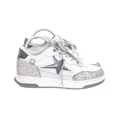 Sneakers (Gray, Black, Pink) from BR