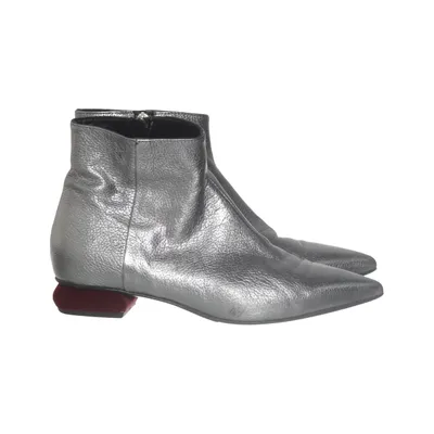 Boots (Silverfärgad) från A Pair Skinn