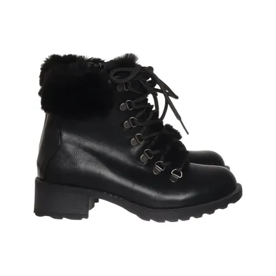 Laced boots (Black) from Alley Faux leather