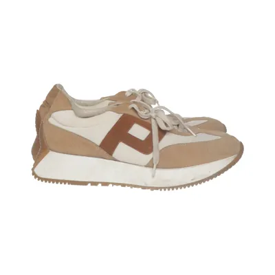 Baskets (Beige, Marron) de Philip Hog