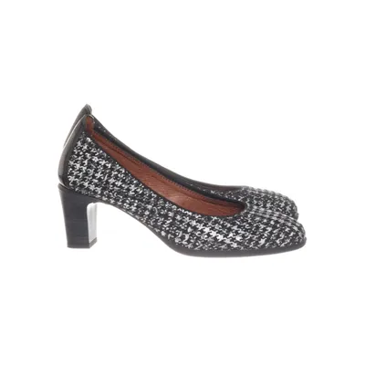 High heels (White, Black) from Hispanitas