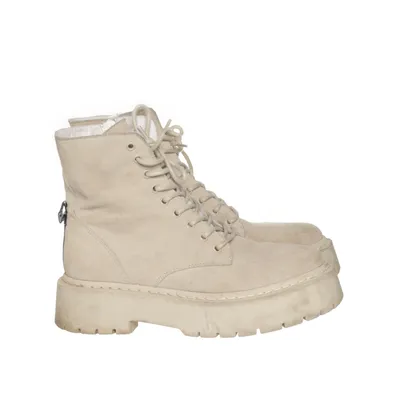 Kängor (SKYLAR) från Steve Madden