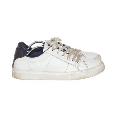 Baskets (Blanc) de DeFacto