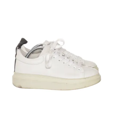 Sneakers (Vit) från Pavement Skinn