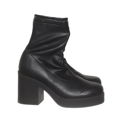 Bottes à talons (Noir) de Attitude