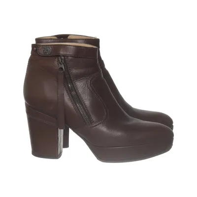 Stövletter (Brun) från Acne Studios Skinn